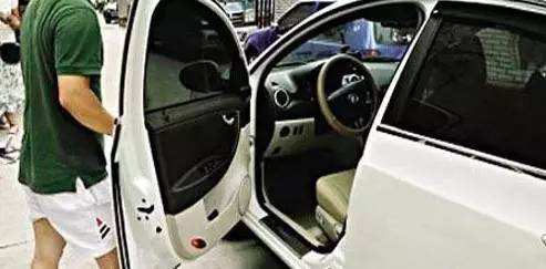 夏天车内座椅烫,夏天车烫屁股怎么解决