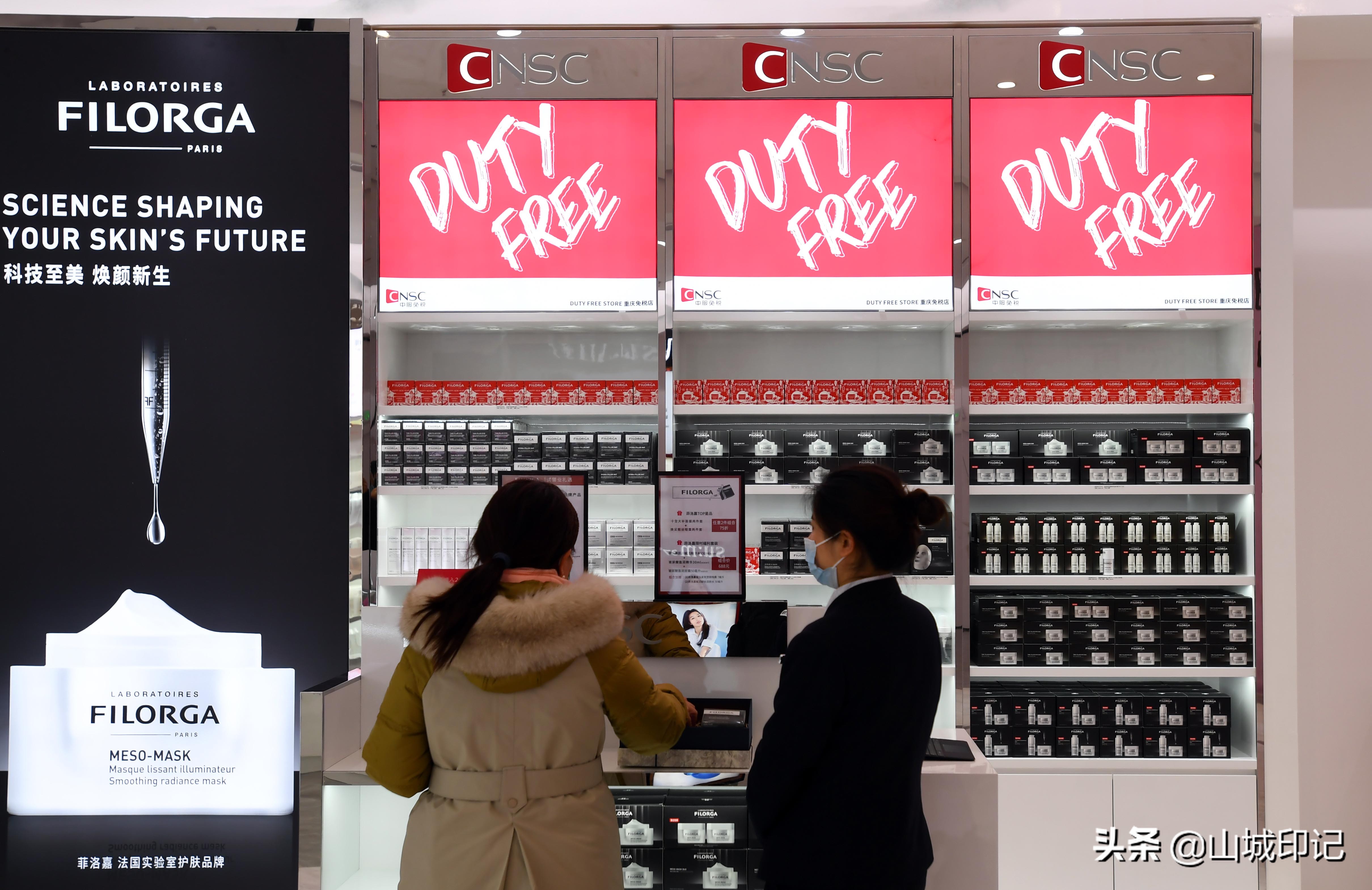 重庆商业百货开业无人光顾,重庆开了一个新商城