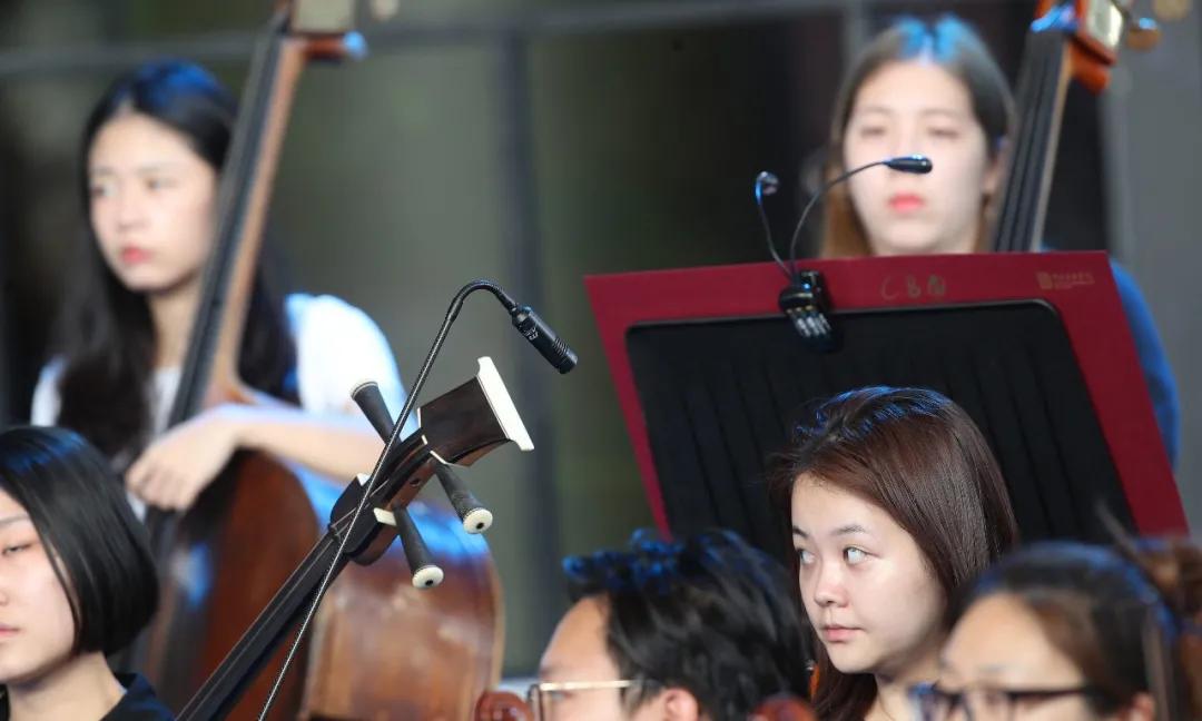 鐧惧勾椋庡崕灞辨渤渚濇棫,鐧惧勾椋庡崕灞卞窛閿︾唬