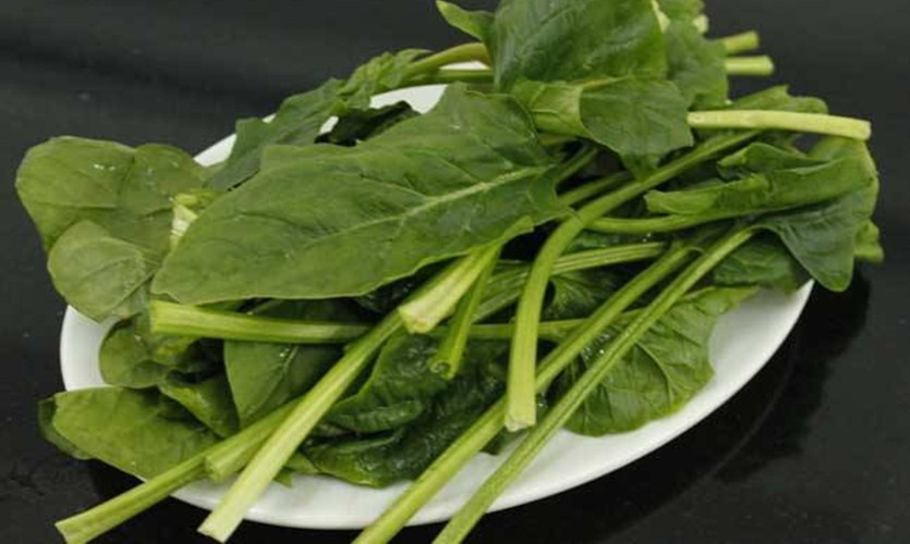 菠菜油泼面的做法,菠菜怎么油泼好吃