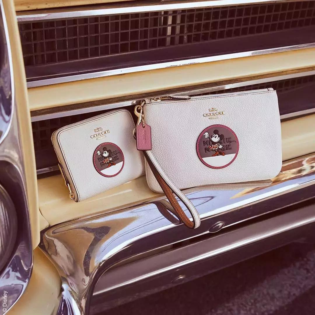 关于王源的卫衣,王源新发色同款卫衣