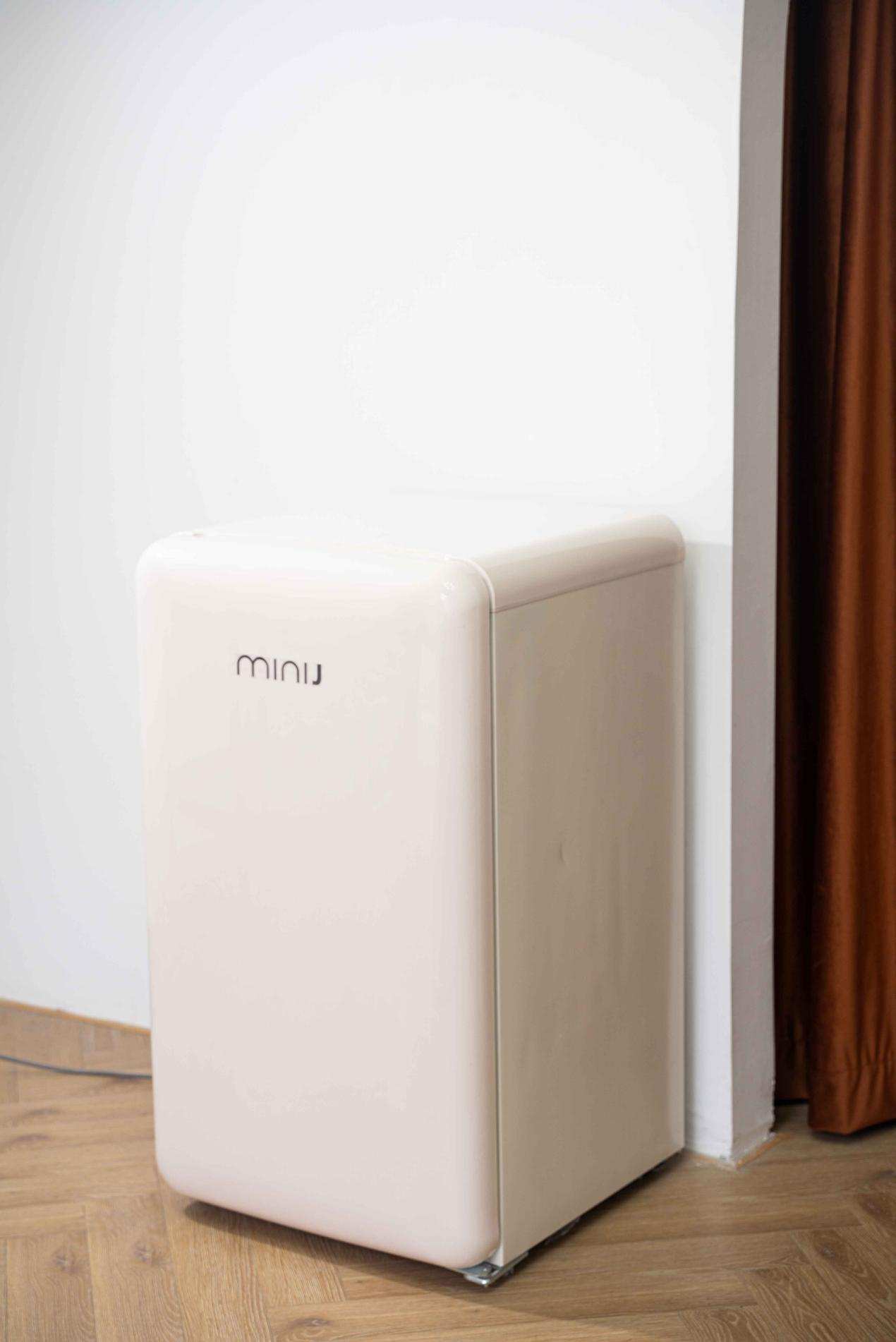 真的是太后悔了,现在才用上独居神器小吉复古冰箱