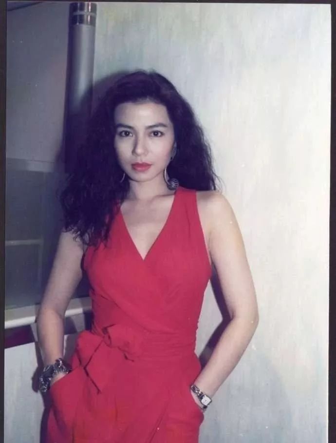 广东女孩漂亮怎么说,邱淑贞泼辣