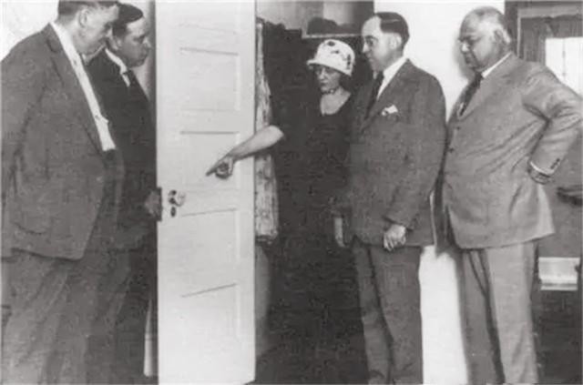 女子将情人秘密藏阁楼10年,女子把情人藏在自家阁楼10年