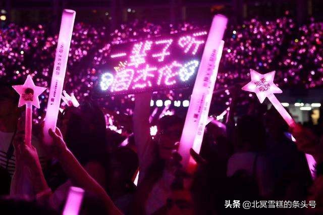 周杰伦南京演唱会2019说好不哭,周杰伦2019南京演唱会完整版