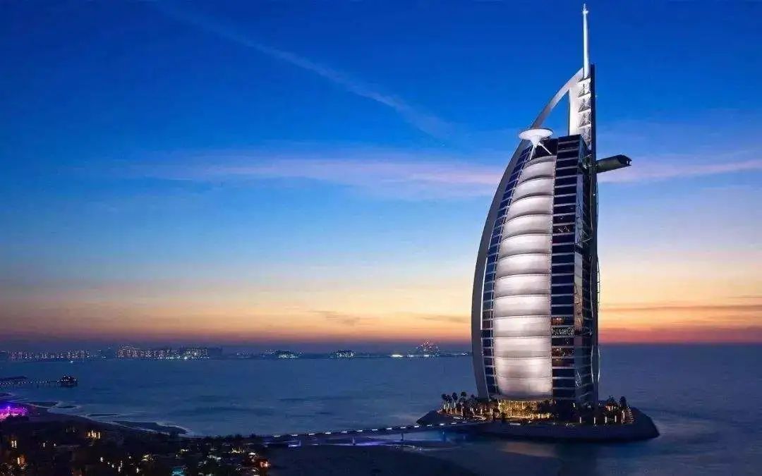 迪拜填海烂尾工程恢复了吗,迪拜旋转大厦建造图