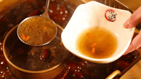 成都牛油火锅网红店,火遍全网的四川成都牛油火锅