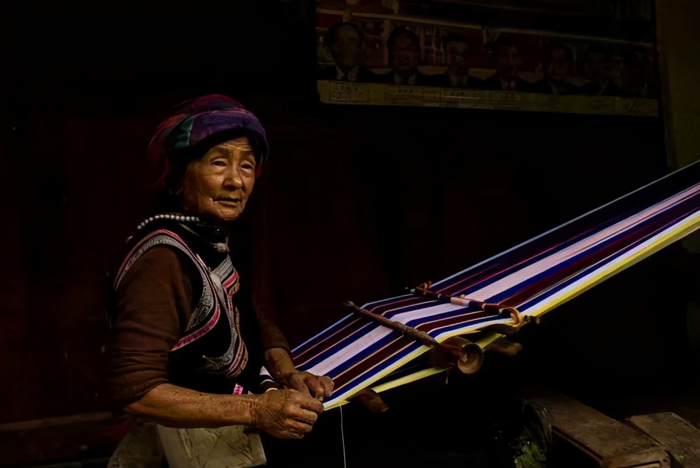 民族文化与时尚潮流结合,民族文化和潮流文化的碰撞