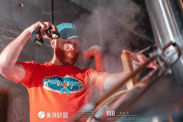 昆明这家开在76年前电影院的餐吧，手工披萨被写进国外旅游攻略