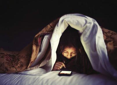 脸上的痘痘和粉刺的区别,女性常见的几种类型痘痘