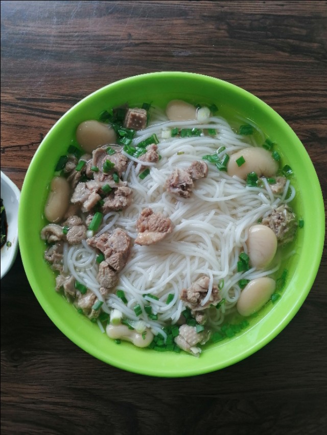 正宗乐山名小吃麻辣鸡腿,乐山名小吃鸡爪