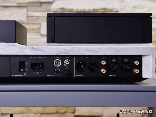 森海塞尔和奥菲斯耳机哪个好,森海塞尔耳机一代和二代外观区别