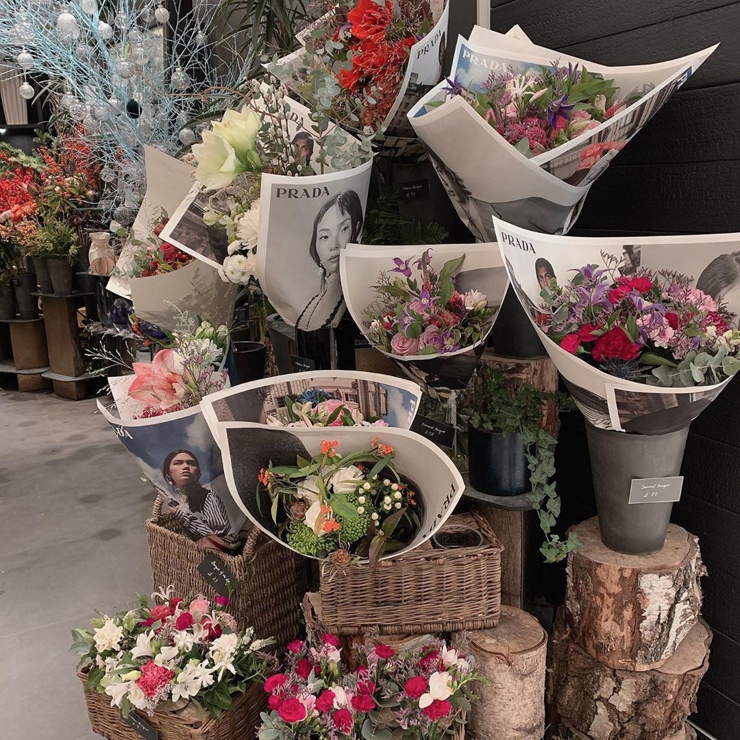 女王节，Prada鲜花让时尚破格融入日常