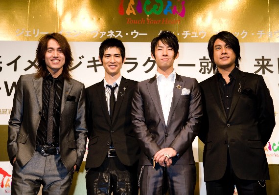 时代的眼泪好久不见了！90后都是听他们的神曲长大的