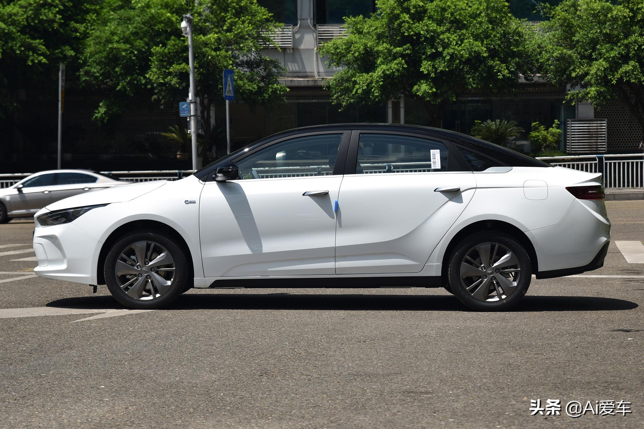 续航600km纯电车价格低推荐,续航600左右最便宜电动汽车