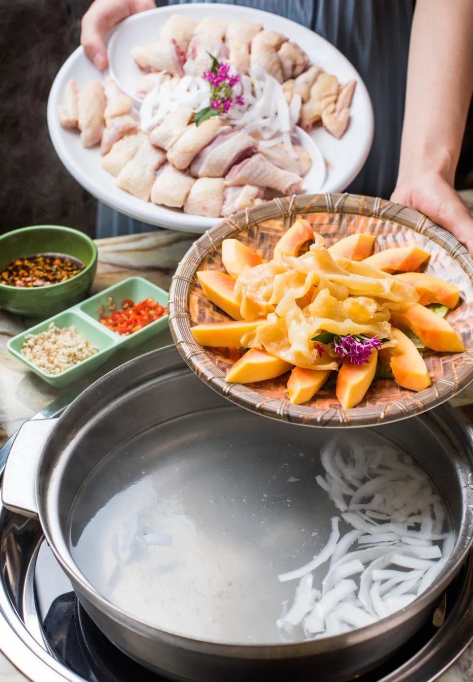 5折购海南椰子鸡饭店,椰子鸡5.5折