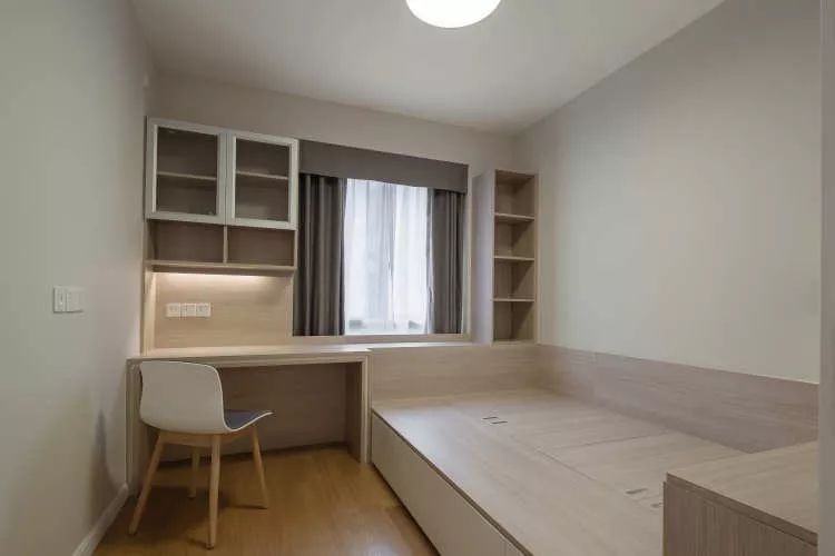 卧室太小床头柜放不下来,卧室床不放床头可以吗