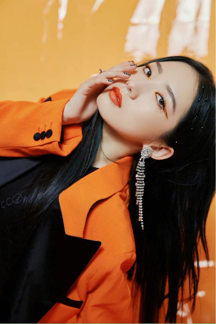 孟美岐的身材曲线,孟美岐的身材和腿