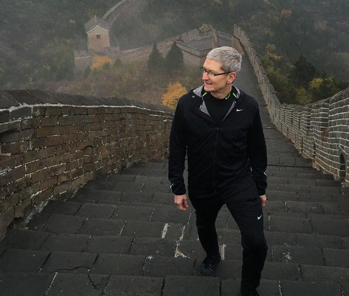 库克上任时乔布斯还在吗,库克什么时候走出乔布斯的阴影