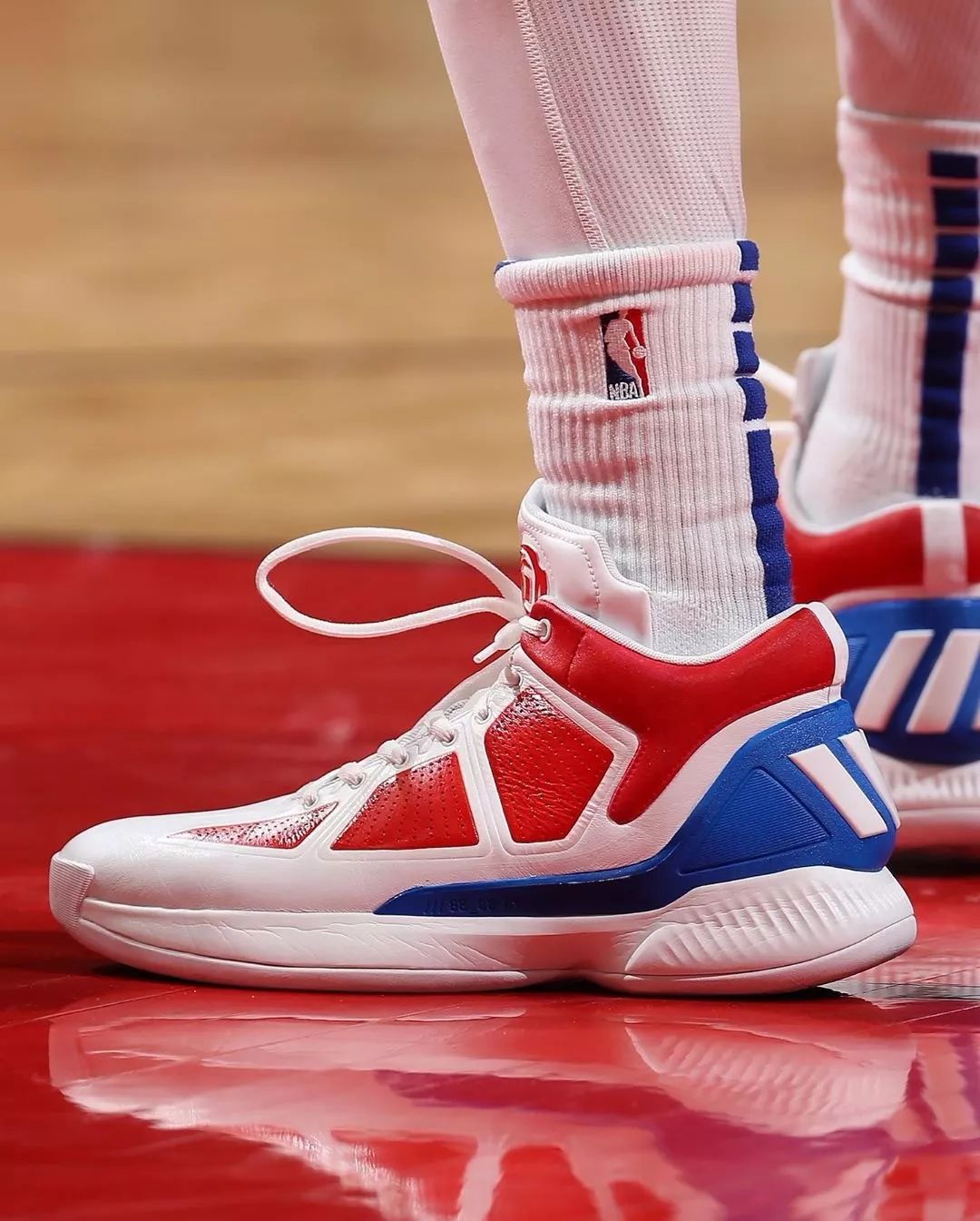 aj34nba球星上脚配色,aj34北卡球员