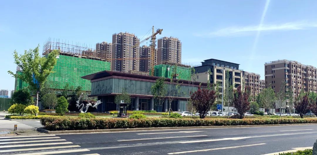 多图直击：即将交付的郑州荷湖片区，能否成为新晋网红打卡地