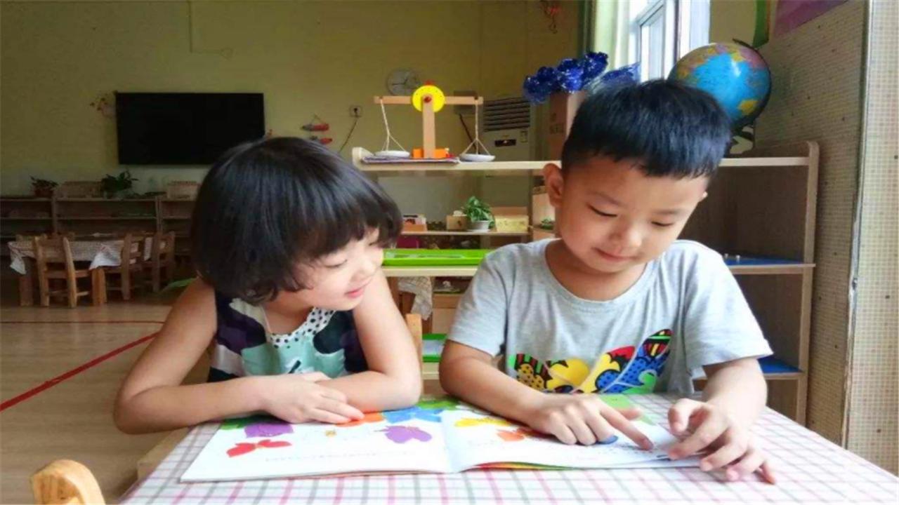 3岁背唐诗有什么好处,3岁多孩子背诗怎么教都不会