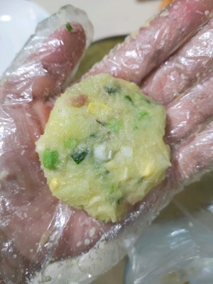 焦香酥脆的香煎土豆饼,既好吃又美味的土豆饼