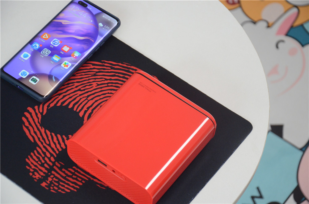 天猫精灵小红盒和小明投影仪,天猫精灵投影仪小红盒2023款测评