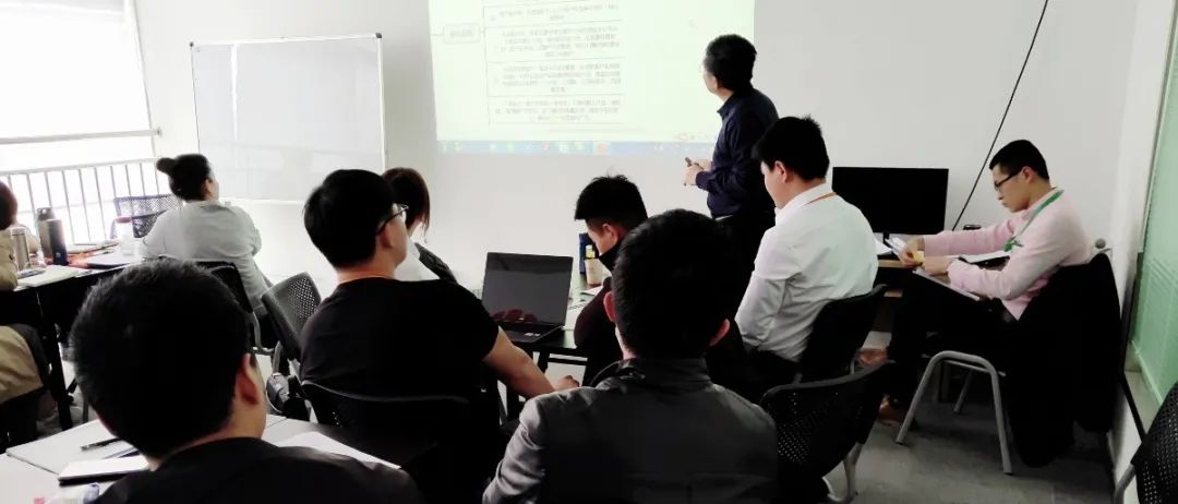 云采智能近视防控眼镜真的有用吗,云采智能眼镜