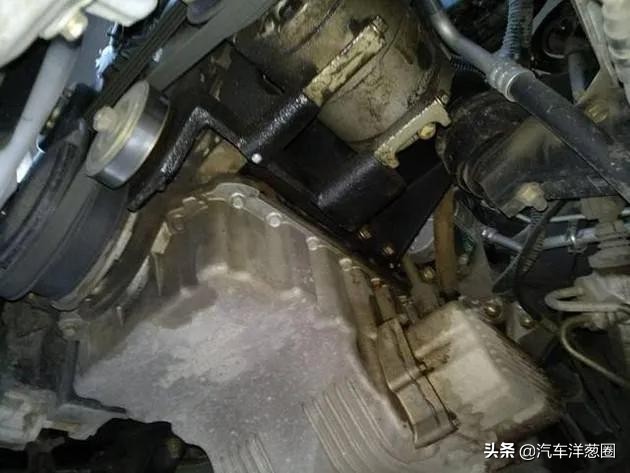 车子保养除了换机油还要注意哪些,汽车换油保养自己动手