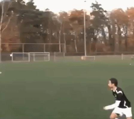 扎球王13次过人,扎球王精彩图片