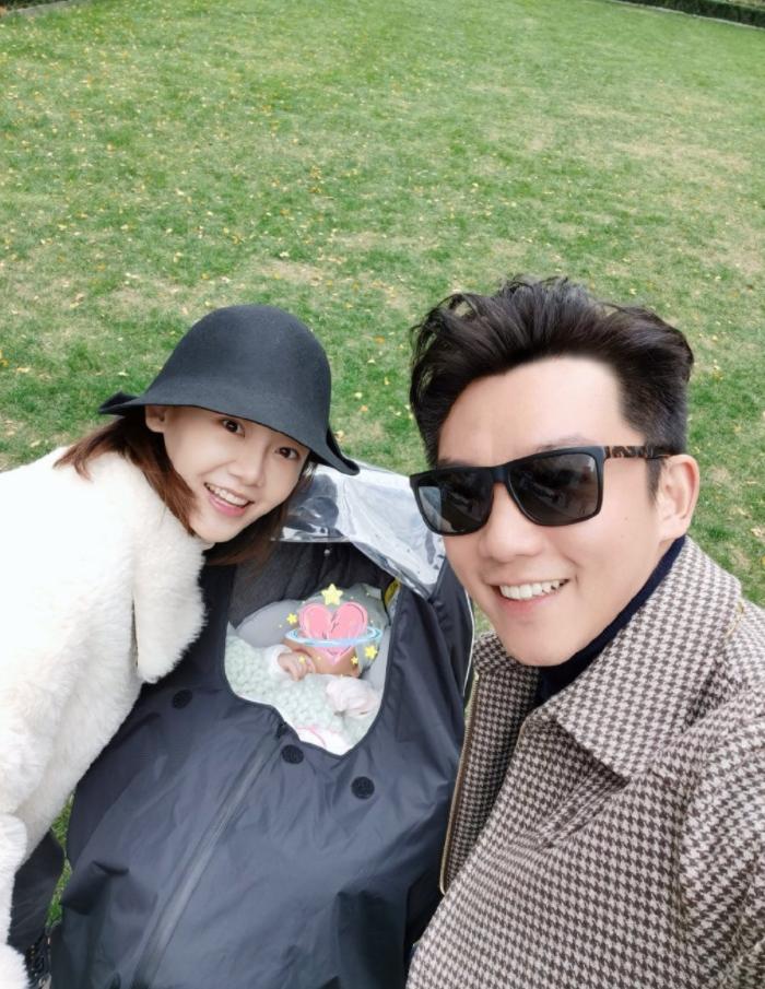 郑恺苗苗为女儿庆祝百天视频,郑恺和女儿百日宴