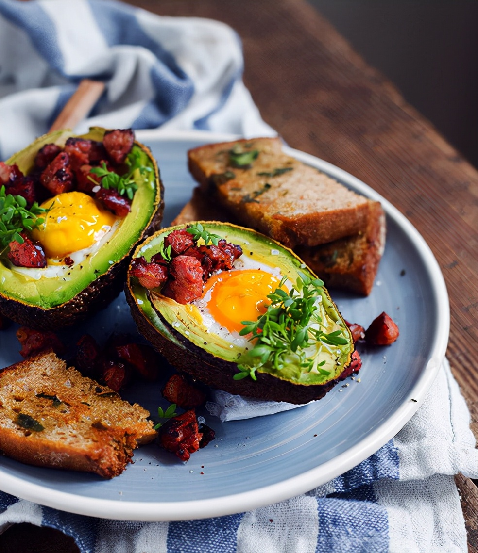 晴王和阳光玫瑰是一个品种吗,日本晴王葡萄和阳光玫瑰的区别