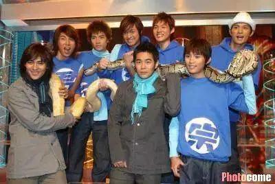 盘点当时红极一时突然消失的组合,这应该是史上最尴尬的合唱