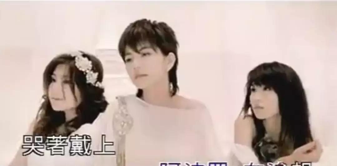 一代鞋王达芙妮退出线下零售,达芙妮关店鞋王