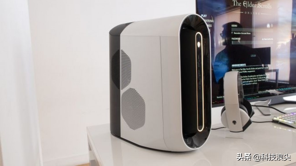 外星人AuroraR9搭载GTX2080双卡和9900K，你愿意为信仰充值吗？