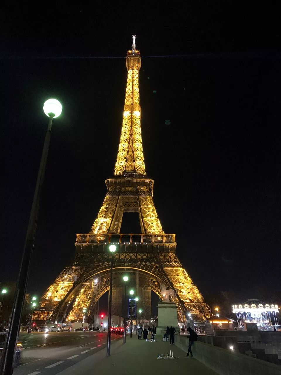 龙虾没人吃、LV没人买……中国人再不出门，各国旅游业都要垮了