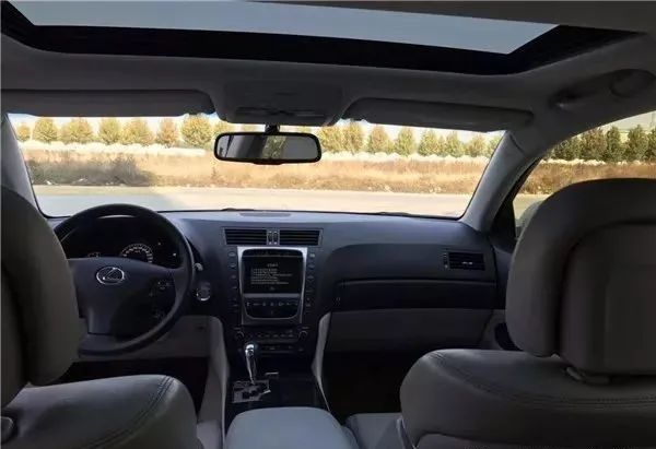 有哪些性能出众的豪车推荐,好车推荐10万雷克萨斯