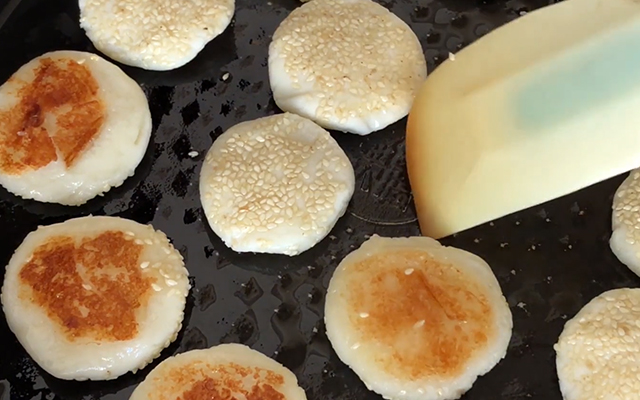 山药这样做软糯香甜好吃到转圈圈,用糯米粉山药制作美食简单又好吃