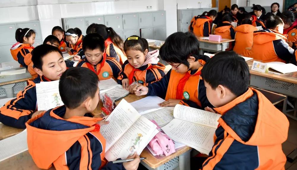 齐都实验学校：砥砺前行写华章异彩纷呈绘锦绣