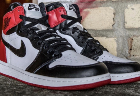 PIKI说鞋:除了AJ1黑红禁穿以外,它们的由来你知道吗?