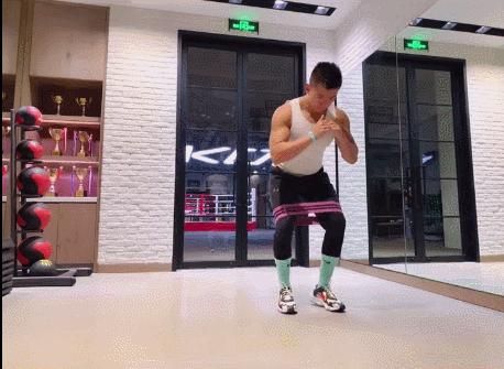 如何练臀上肌让臀上翘,怎样练出超翘和紧致的臀