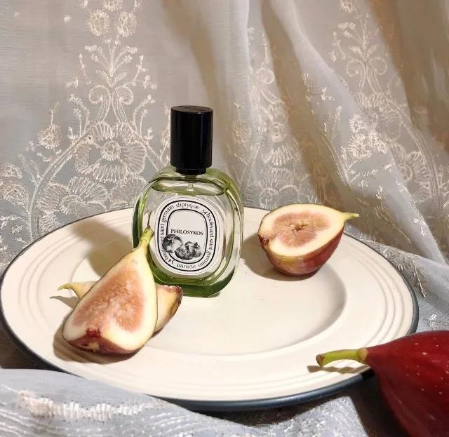 jennie喜欢什么香水,jennie同款香水好闻吗