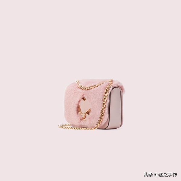 各奢侈品适合秋冬背的包包 (2021秋冬奢侈品包包排名)