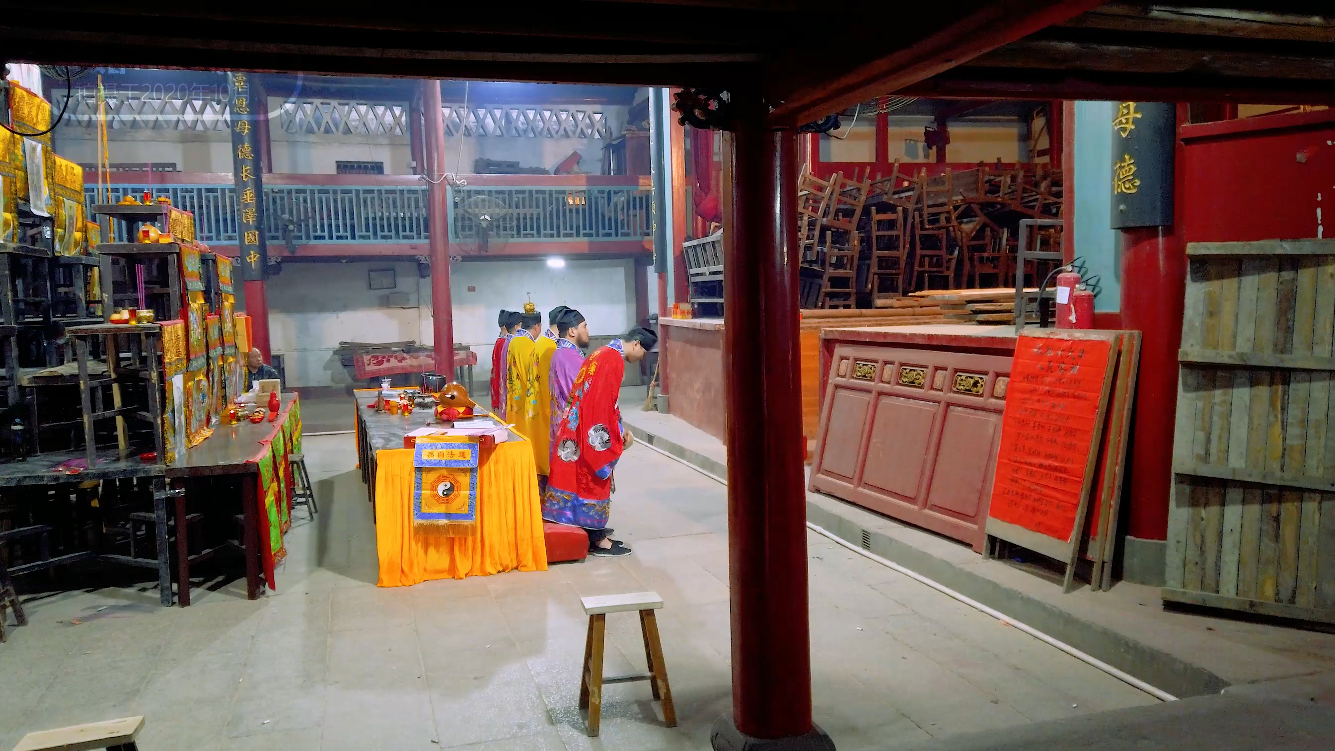 罗源这个小区的面积比城市还要大海景及高铁傍身却依旧空空荡荡