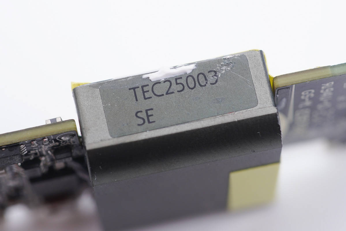 紫米氮化镓65w对比紫米普通65w,小米氮化镓快充和67w有啥区别