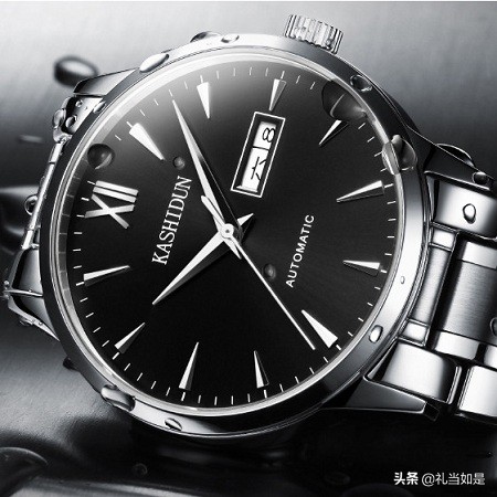 适合25-30岁老公礼物钱包,40-50岁男人实用礼物钱包