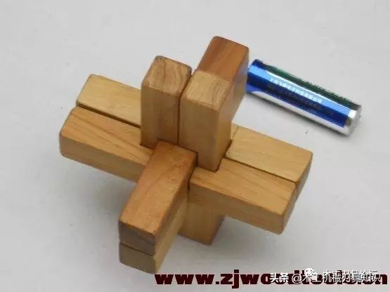 鲁班锁十角图解,鲁班锁三根拼法