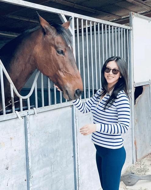 朱珠孕期图片,朱珠产后首次露面感叹当妈不容易