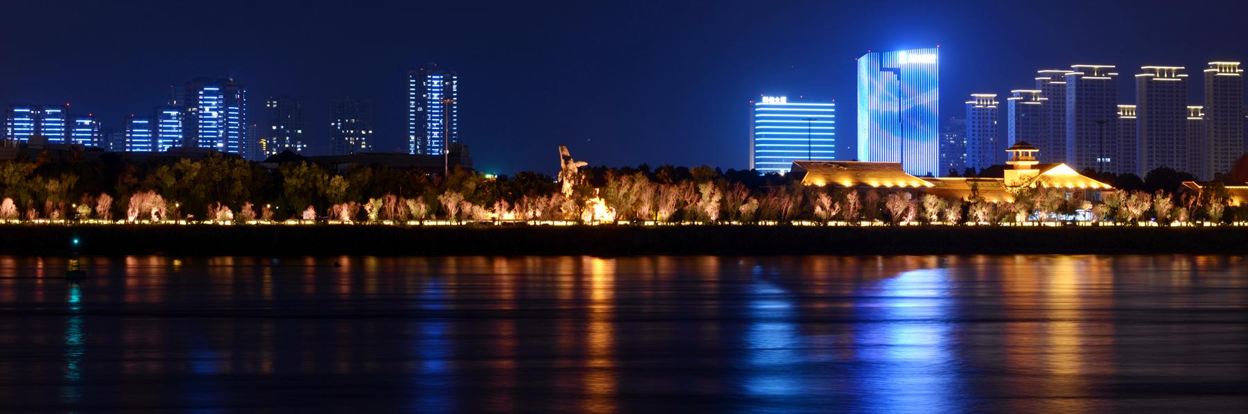 思锐t1204x碳纤维三脚架,思锐长焦三脚架推荐